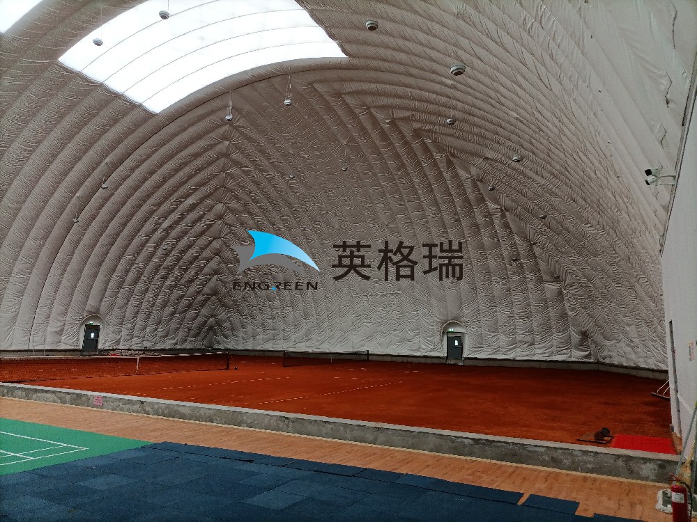 打網(wǎng)球的好去處，氣膜網(wǎng)球館為大家提供一個舒適的運動環(huán)境